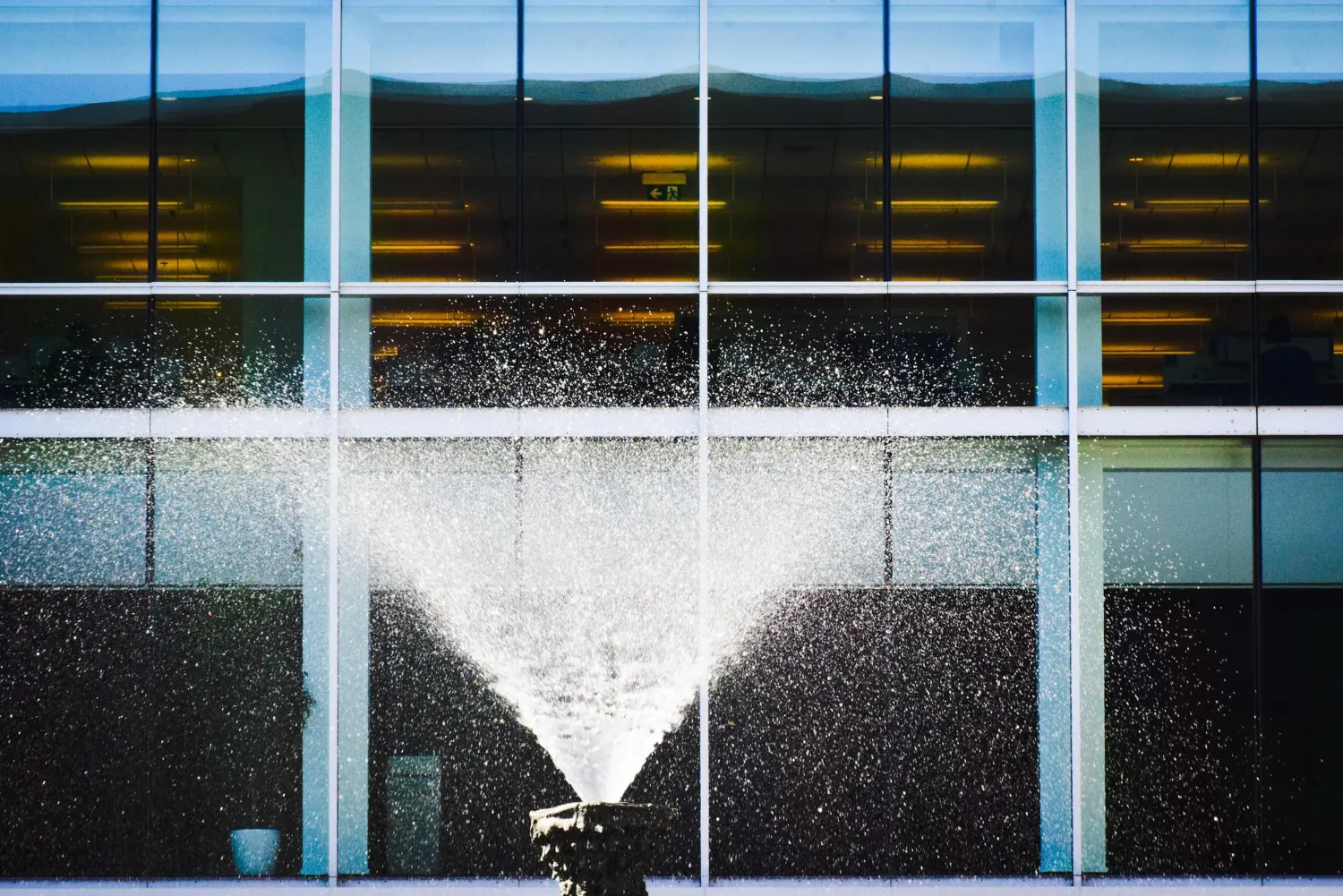 Pressure Washer Window Cleaner for Crystal-Clear Views